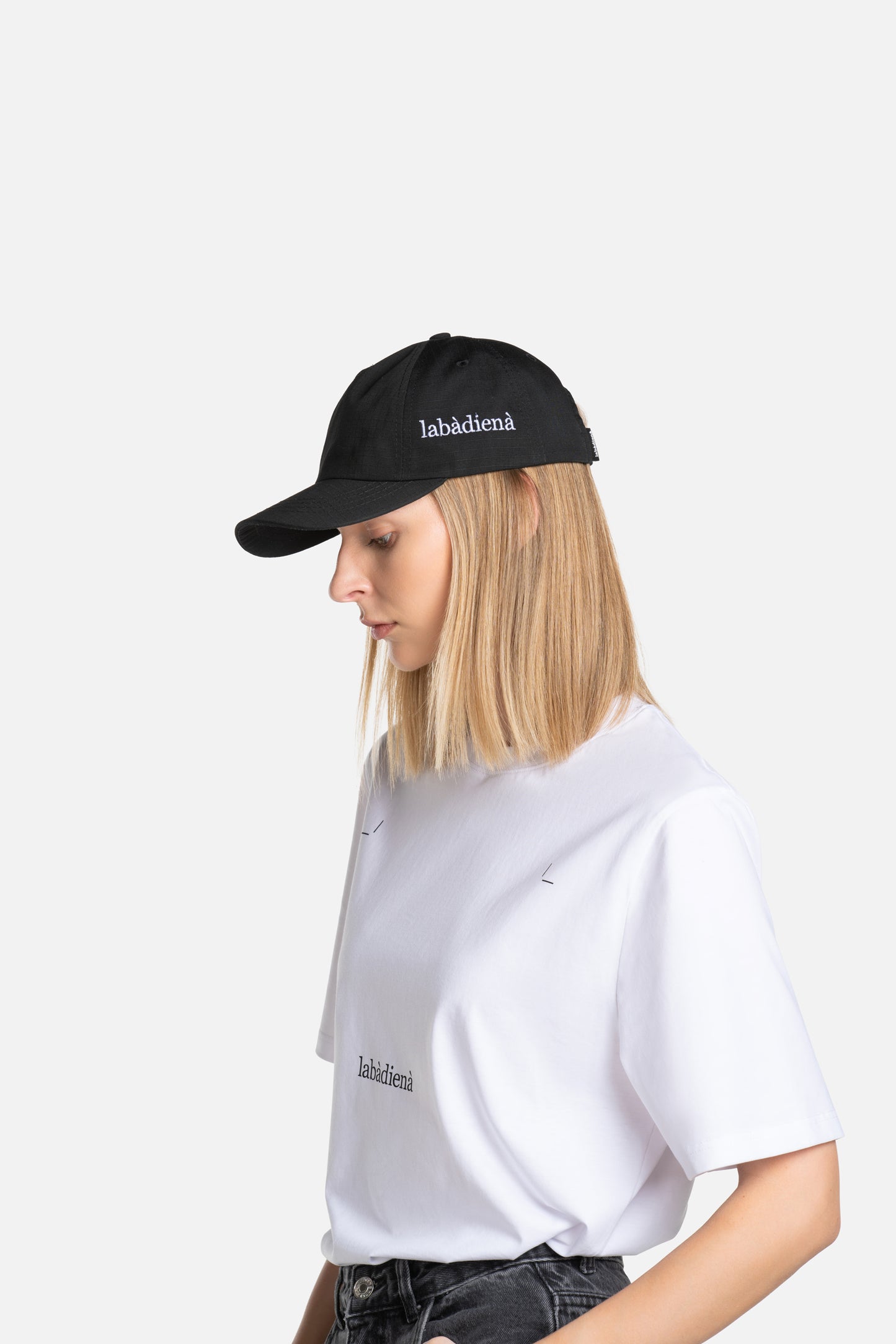 labàdienà baseball cap - B