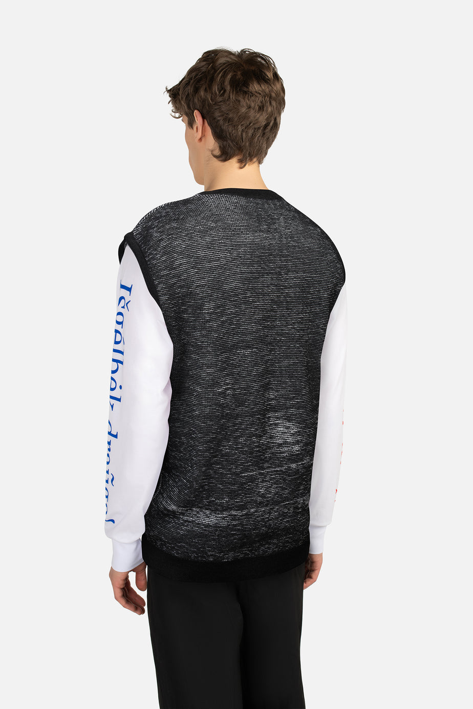 labàdienà X LRT Archyvai knitted vest